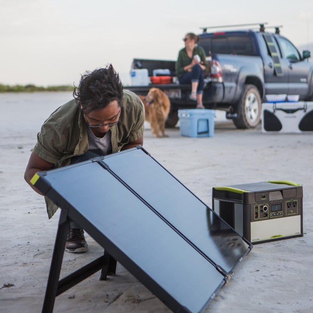 פאנל סולארי GOALZERO דגם BRIEFCASE BOULDER 100 יבואן רשמי
