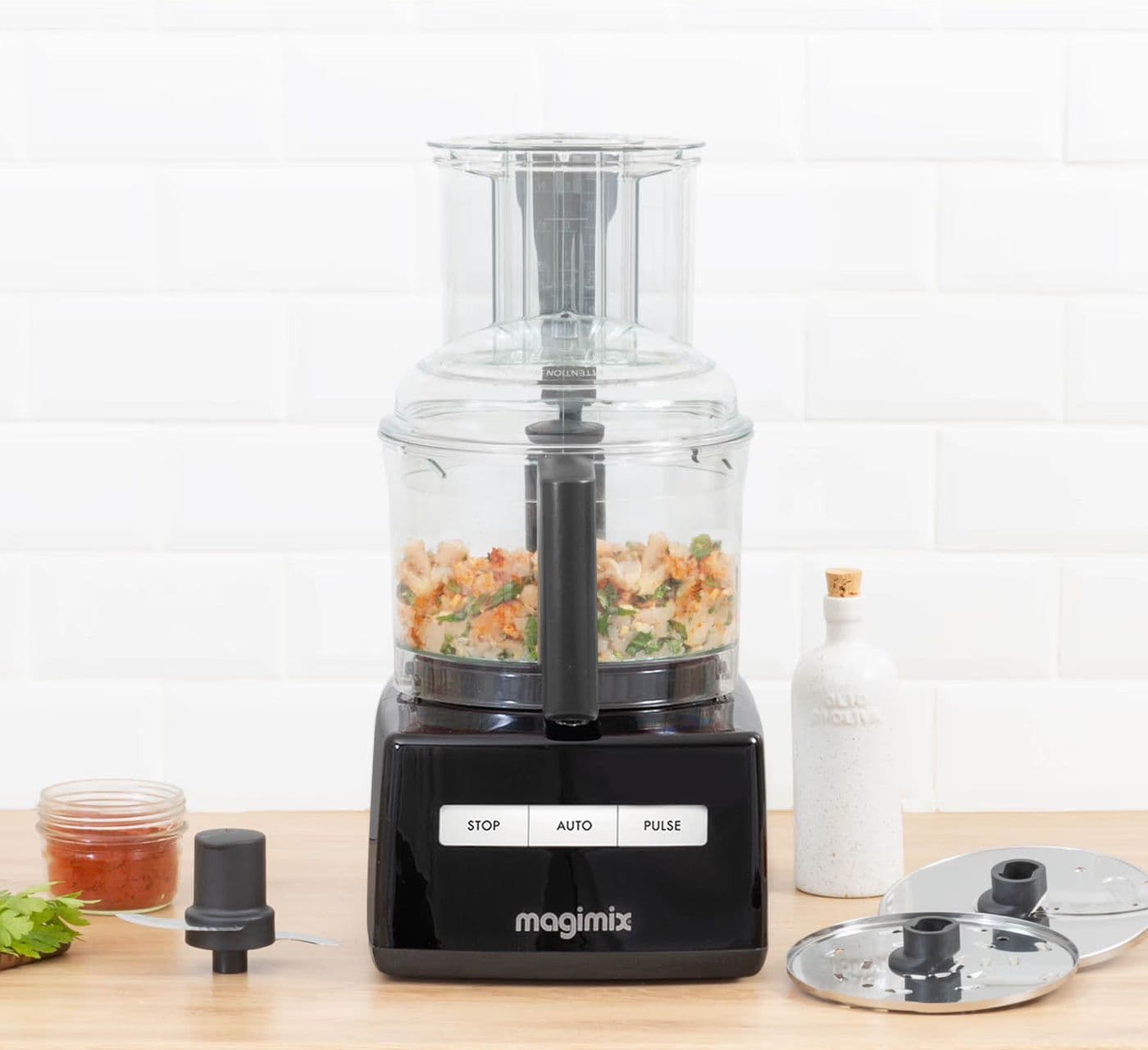 Magimix CS5200JNXL Premium: מעבד המזון המוביל 3.6 ליטר | שחור | תוצרת צרפת יבואן רשמי | משלוח מהיר