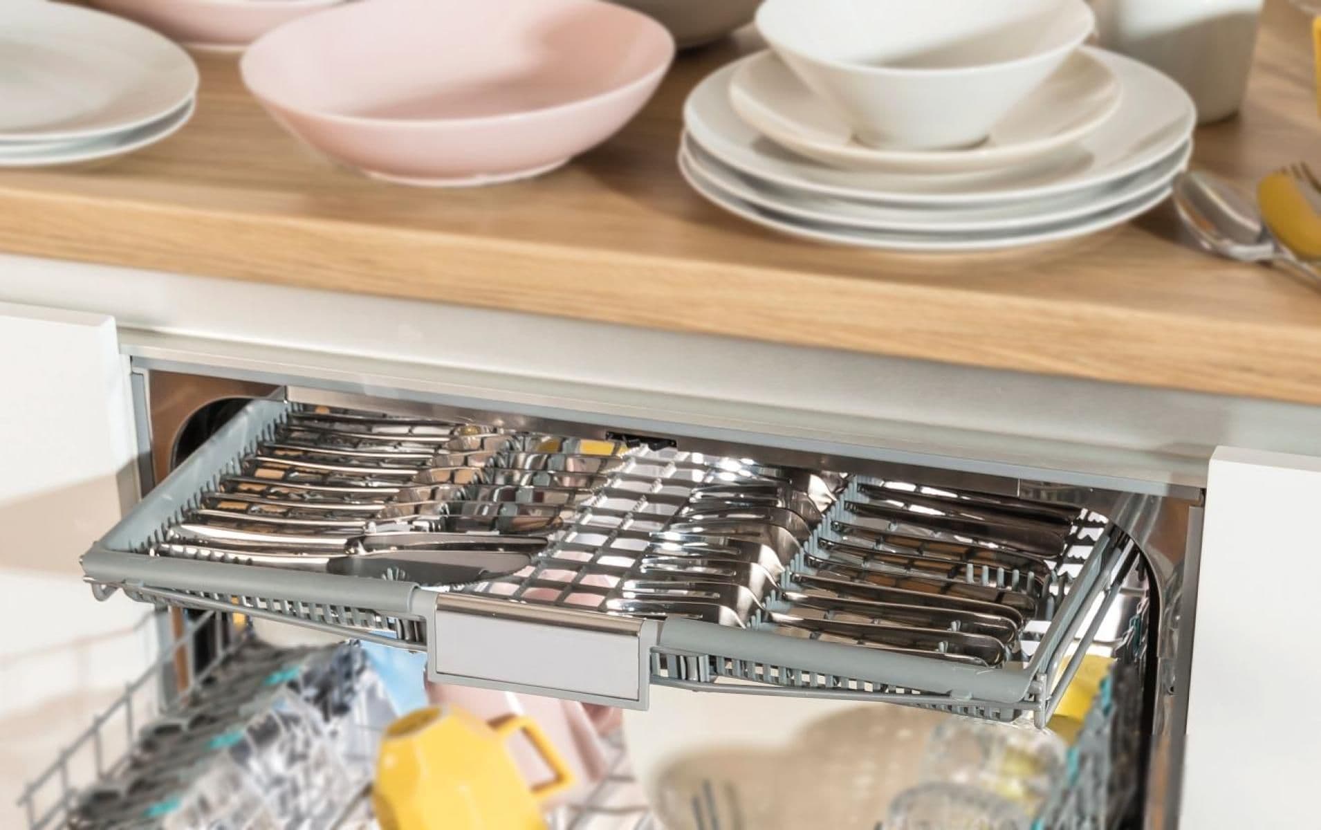 מדיח כלים אינטגרלי מלא Gorenje GV673C60 ל-16 מערכות כלים