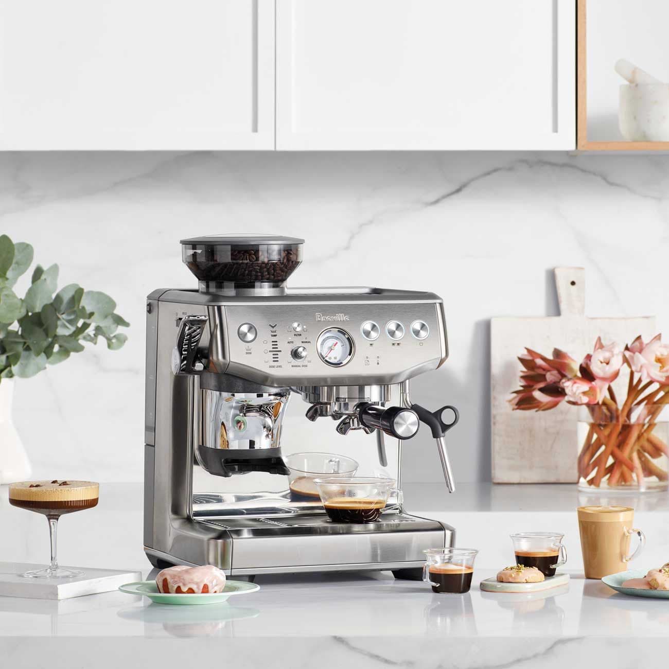 Breville Barista Express Impress BES876BSS - מכונת אספרסו עם מטחנה מובנית, 25 דרגות טחינה והקצפת חלב מקצועית | יבואן רשמי | משלוח מהיר