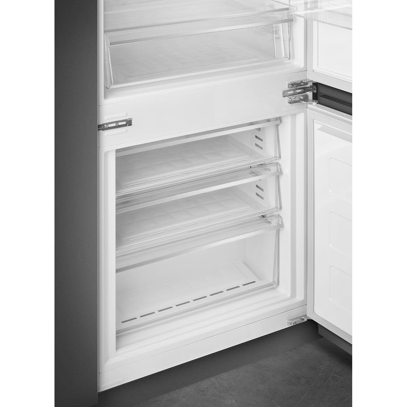 מקרר אינטגרלי מקפיא תחתון SMEG C875TNE – בנפח 370 ליטר עם Total No Frost ואינוורטר שקט |  משלוח מהיר