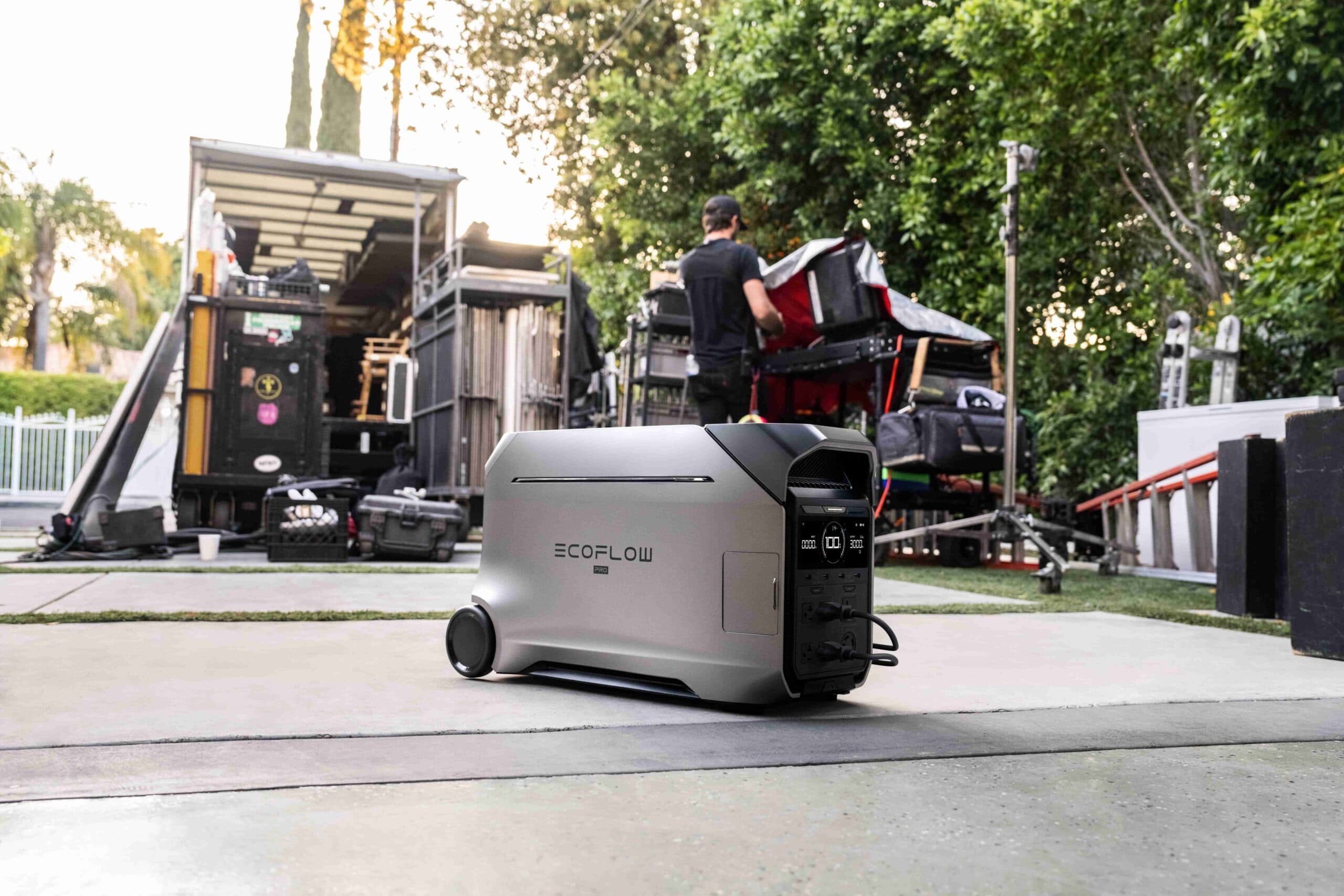 תחנת כוח ניידת EcoFlow Delta Pro 3 בהספק 4096Wh עוצמתית לבית ולחירום טעינה סולארית מהירה | יבואן רשמי משלוח מהיר