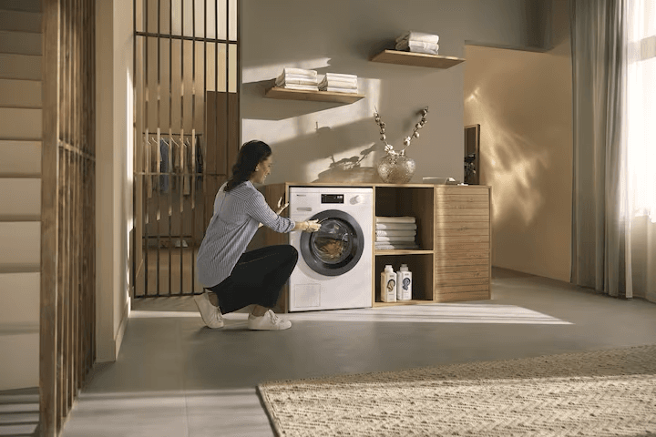 מכונת כביסה פתח קדמי 8 ק"ג Miele WED025WCS לבן - אחריות יבואן רשמי