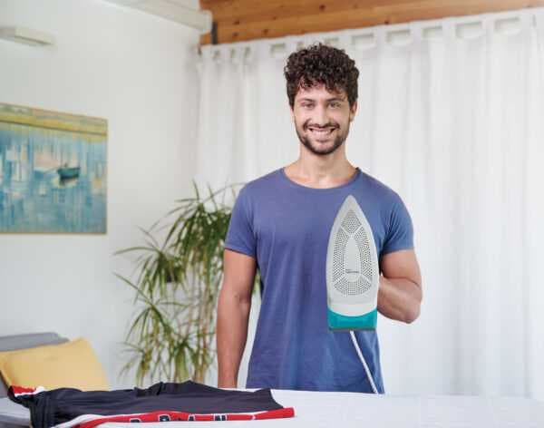 מגהץ קיטור Polti Vaporella Quick & Slide QS210 פולטי 2400W עם Steam Pulse ומיכל 0.35 ליטר יבואן רשמי