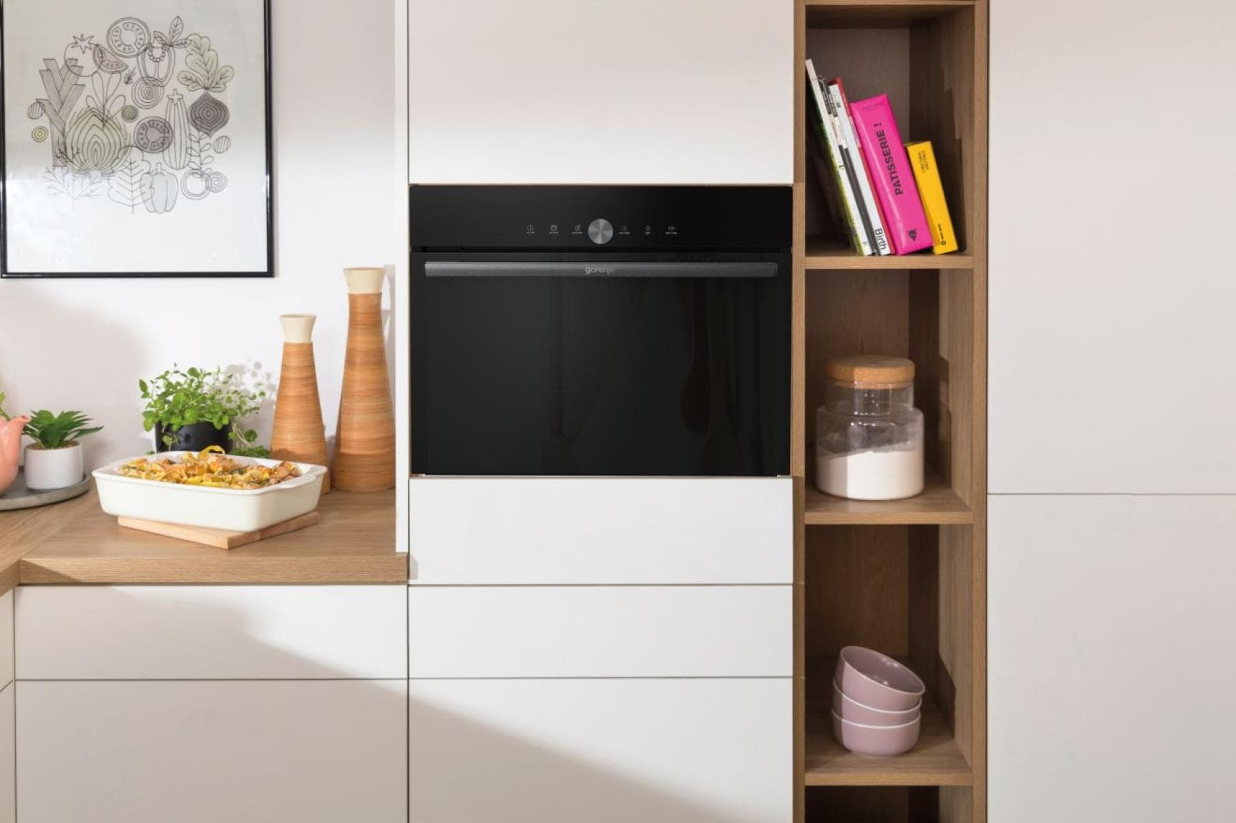 תנור משולב מיקרוגל Gorenje BCM4547DG גובה 45 ס"מ-גימור שחור