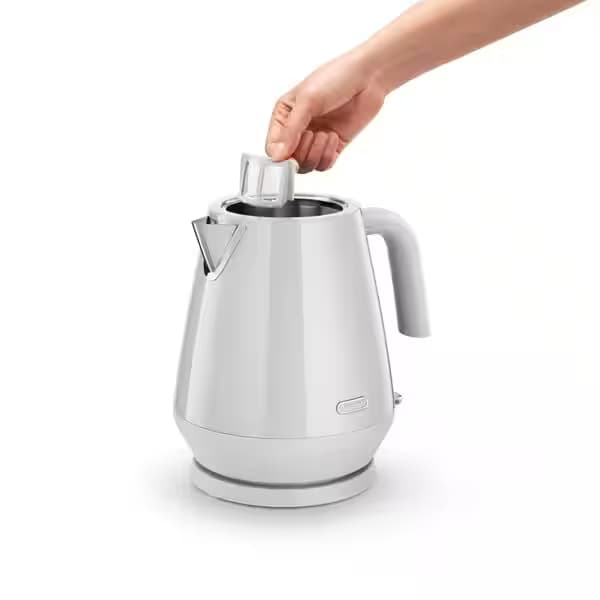 Delonghi KBY2001 – קומקום חשמלי נשלף 1.7 ל׳ 2000W צבע לבן - יבואן רשמי