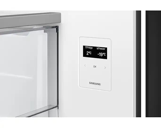 מקרר 4 דלתות  648 ליטר Samsung דגם RM70F63REWML מבית סמסונג בגימור Bespoke לבן | יבואן רשמי