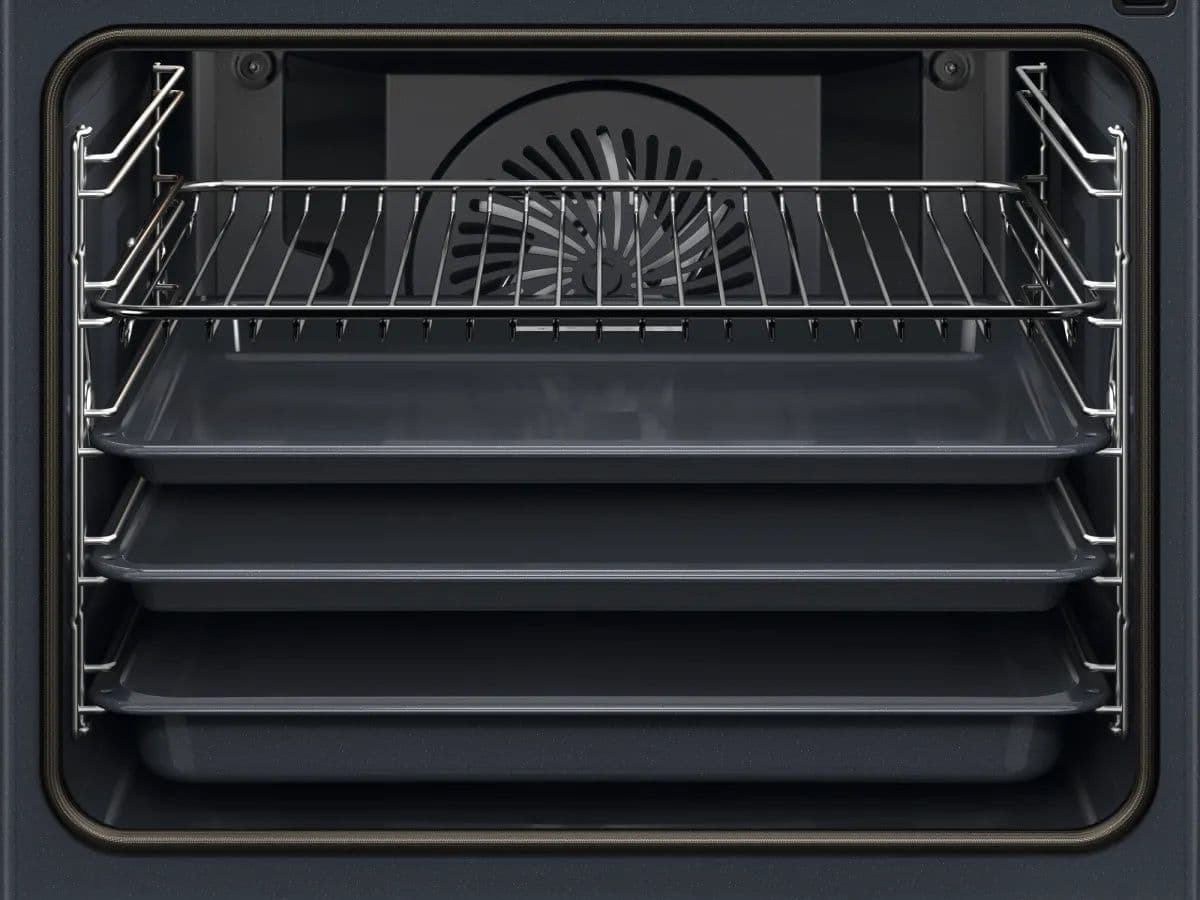 תנור אפייה פירוליטי Electrolux EOP6401K אלקטרולוקס שחור רב תכליתי בנפח 71 ליטר דירוג A+ יבואן רשמי