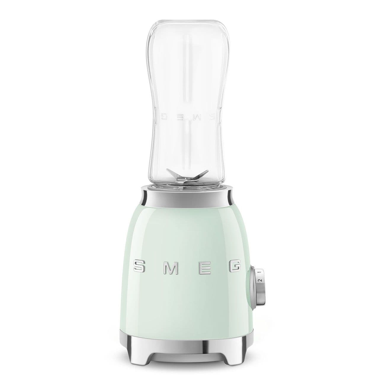 בלנדר אישי Smeg PBF01PGEU ירוק פסטל בעיצוב רטרו 50’s Style עם 2 בקבוקי To-Go | משלוח מהיר