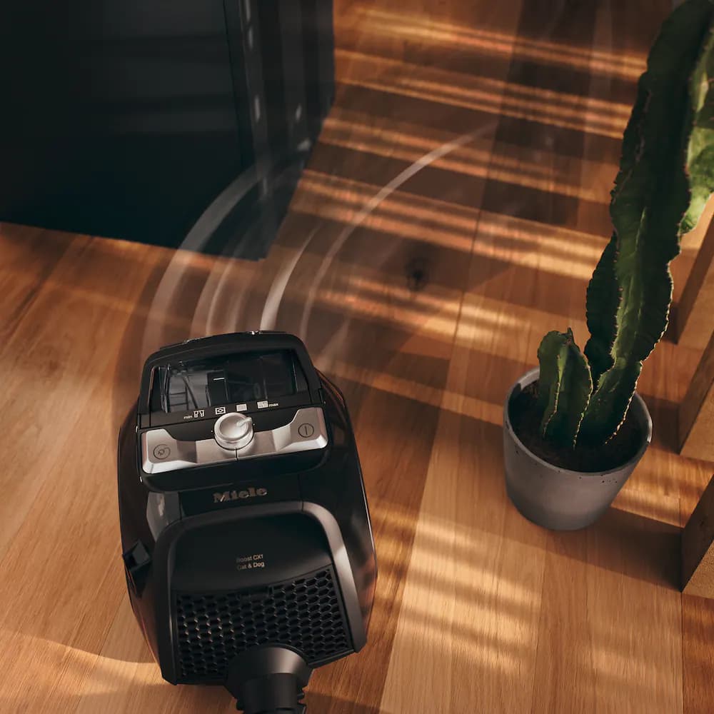 שואב אבק ללא שקית Miele Boost CX1 Cat & Dog PowerLine — שחור משלוח מהיר