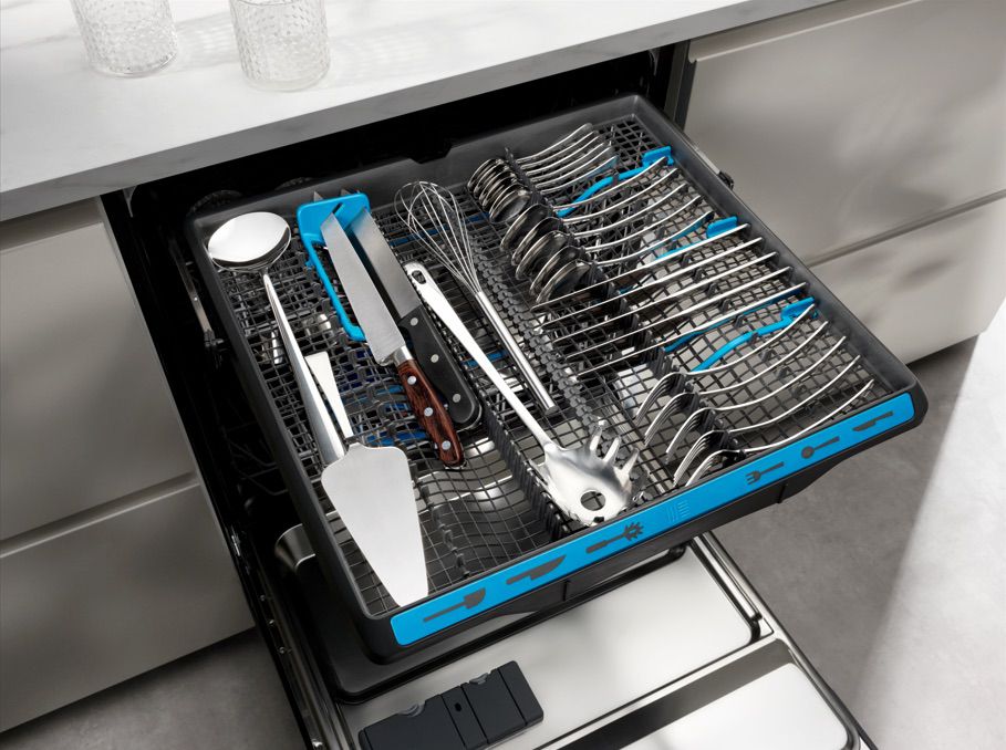 ���� ���� ��� �������� Electrolux ��� EEM48300IX ����� ����