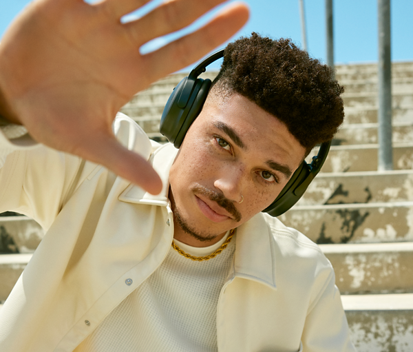 ������� ��� �������� �� ����� ����� ������ Bose QuietComfort Headphones