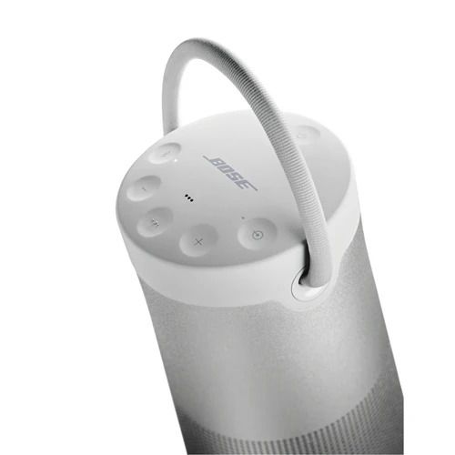 Bose SoundLink Revolve Plus II לבן ידית אחיזה ופאנל הפעלה Bose SoundLink Revolve Plus II בצבע לבן עם ידית אחיזה ופאנל הפעלה