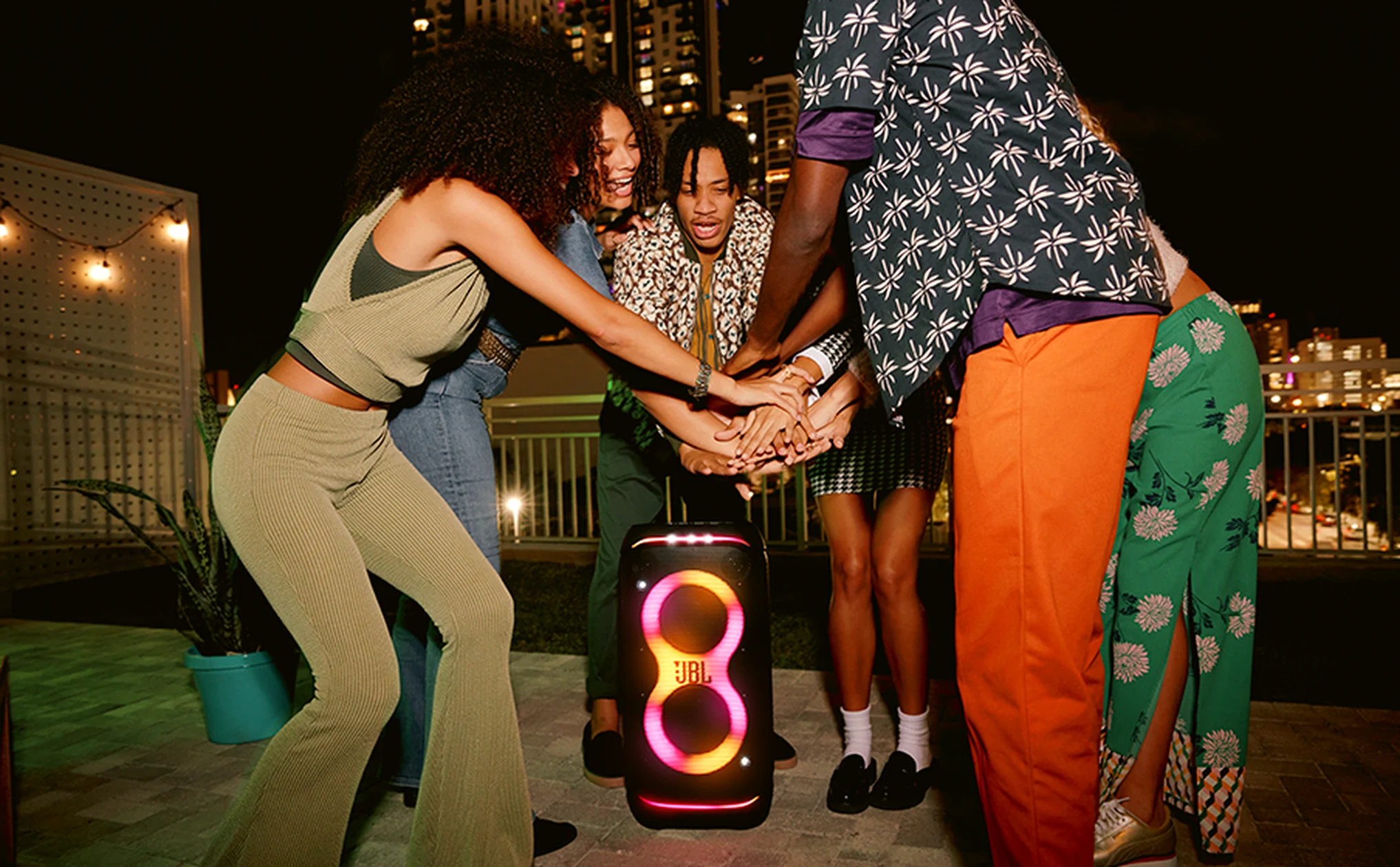 ������� JBL PartyBox Stage 320 �240W �� ����� ��18 ���� ����� ��� ���� | ����� ����-����� ����