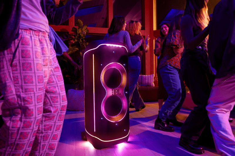 ����� ������ ���� JBL PartyBox Ultimate ����� ����