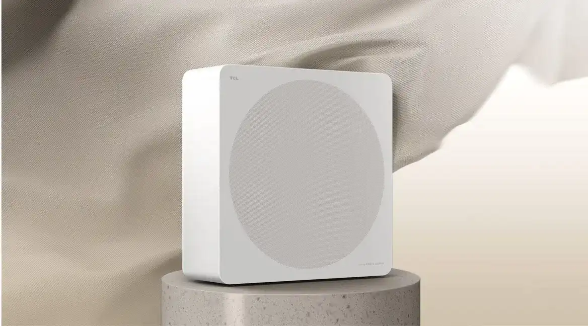 ממשק Google TV ידידותי למשתמש מוצג על מסך הטלוויזיה עם המלצות מותאמות אישית