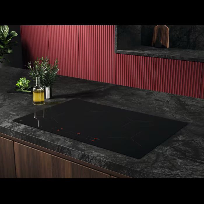 AEG Induction Kitchen Ambience