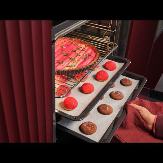 AEG AirFry Tray Detail