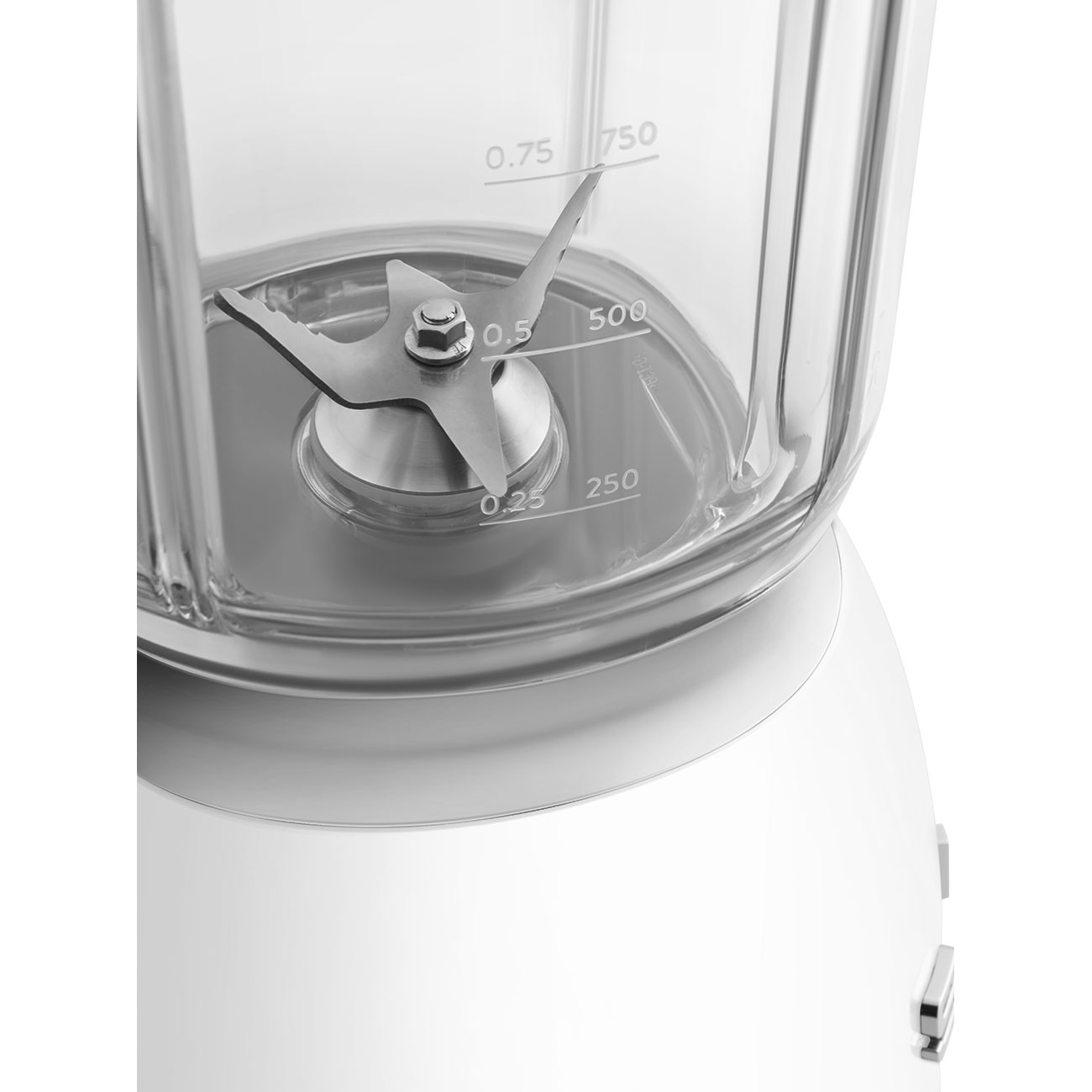 SMEG BLF03WHEU � ����� ���� 800W �� ���� Tritan ���� 1.5 � ��� ���� ��� | ����� ����