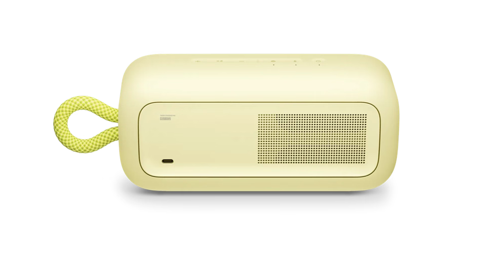 Bose SoundLink Plus Citrus Yellow - הצד האחורי של הרמקול הצד האחורי של רמקול Bose SoundLink Plus Citrus Yellow