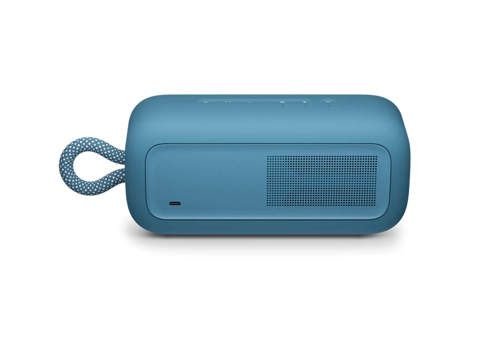 Bose SoundLink Plus Blue Dusk - הצד האחורי של הרמקול הצד האחורי של רמקול Bose SoundLink Plus Blue Dusk