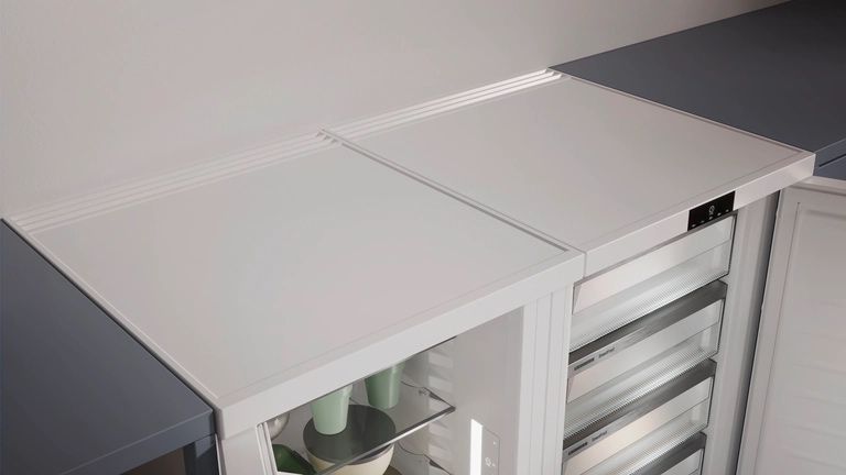 Liebherr Fe 1404 - ����� 4 ������ ��� ����� SmartFrost ������� ������ | ����� ����