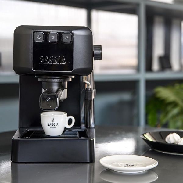 Gaggia EG2109 – Pannarello Steam להקצפת חלב איכותית בבית Gaggia EG2109 – מוט הקצפה Pannarello לקפוצ'ינו עשיר בבית