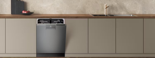 ����� ����