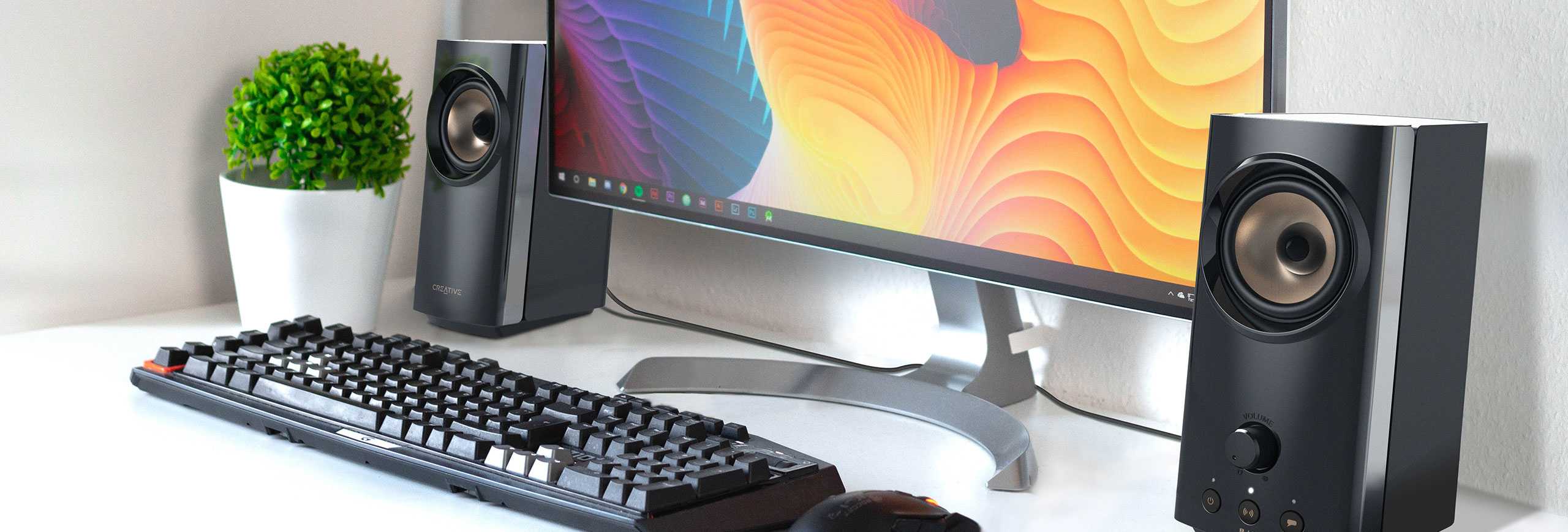 ������� ����� Creative T60 ������ ������ ��������� 2.0 �� ������ ������ USB-C ����� ����