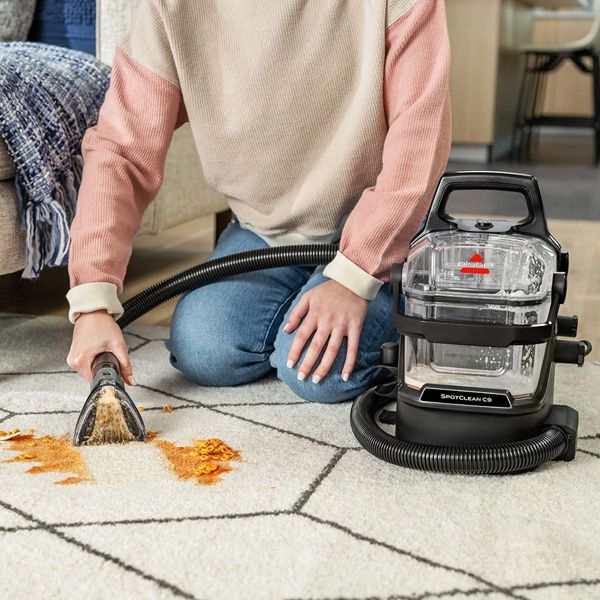 מיכלי מים נקיים ומלוכלכים של BISSELL SpotClean C9 Pro